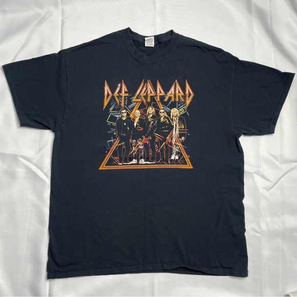 Def Leppard Men’s Size: XL Tour 2018 Concert Black Shirt - Picture 1 of 5